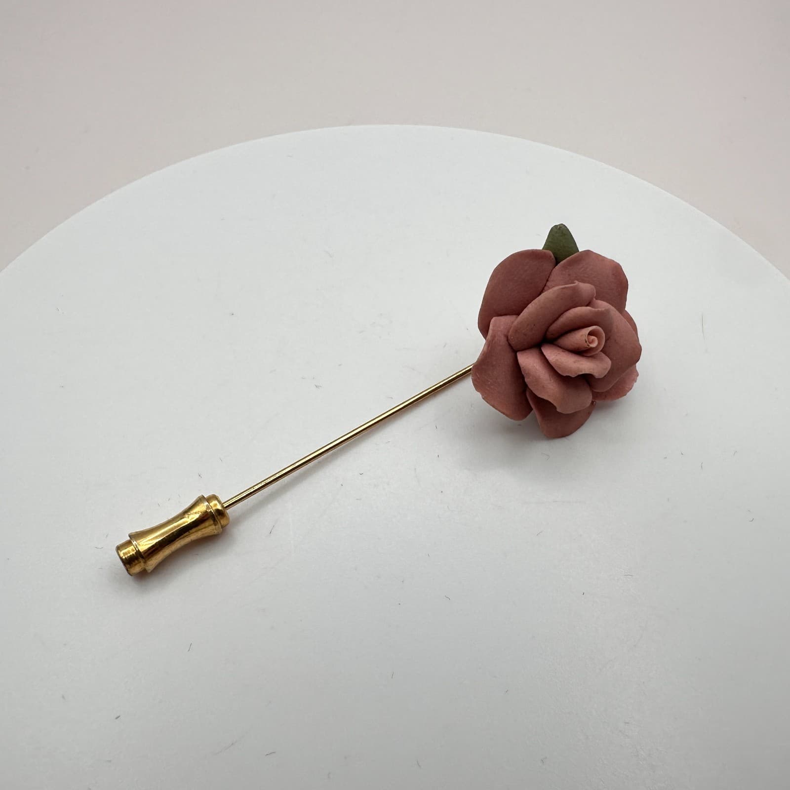 Vintage 90s Gold Tone Dusty Rose Floral Stick Pin Women's Classic Jewelry
