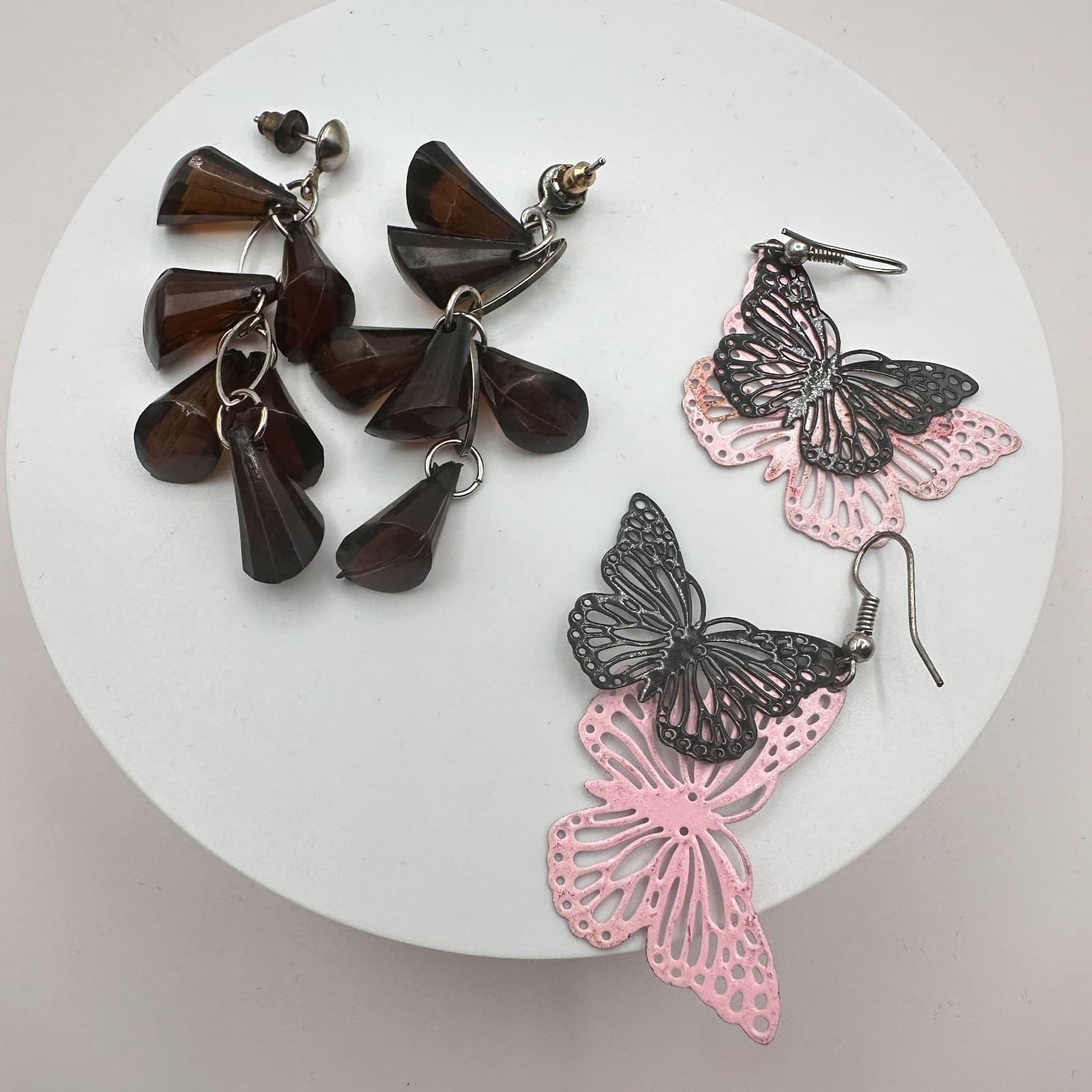 VTG Y2K Smoky Brown Beaded Double Butterfly Dangle Earrings Set 2 Pair Jewelry