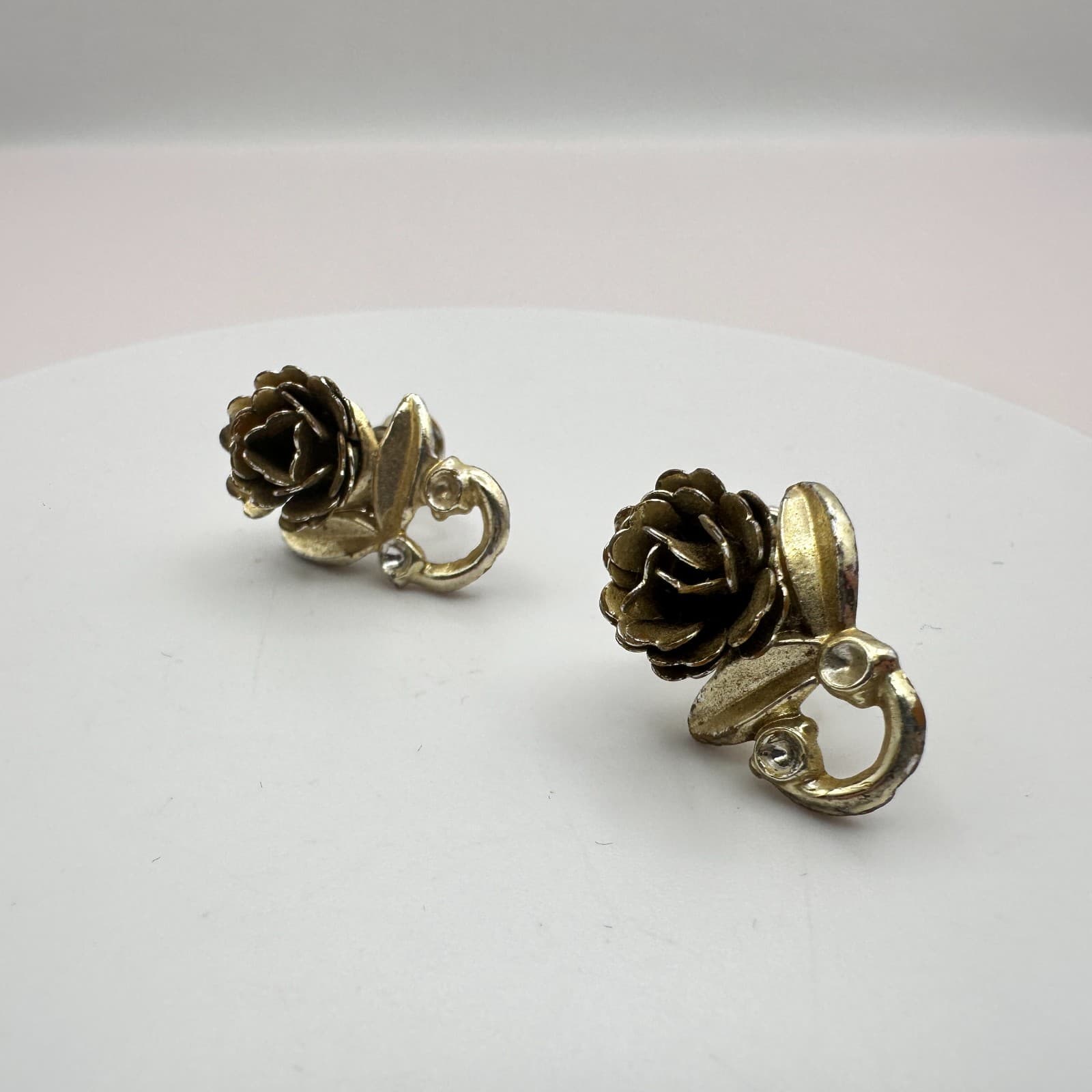 Vintage 90s Gold Tone Rose Floral Rhinestone Earrings Women's Classic Jewelry