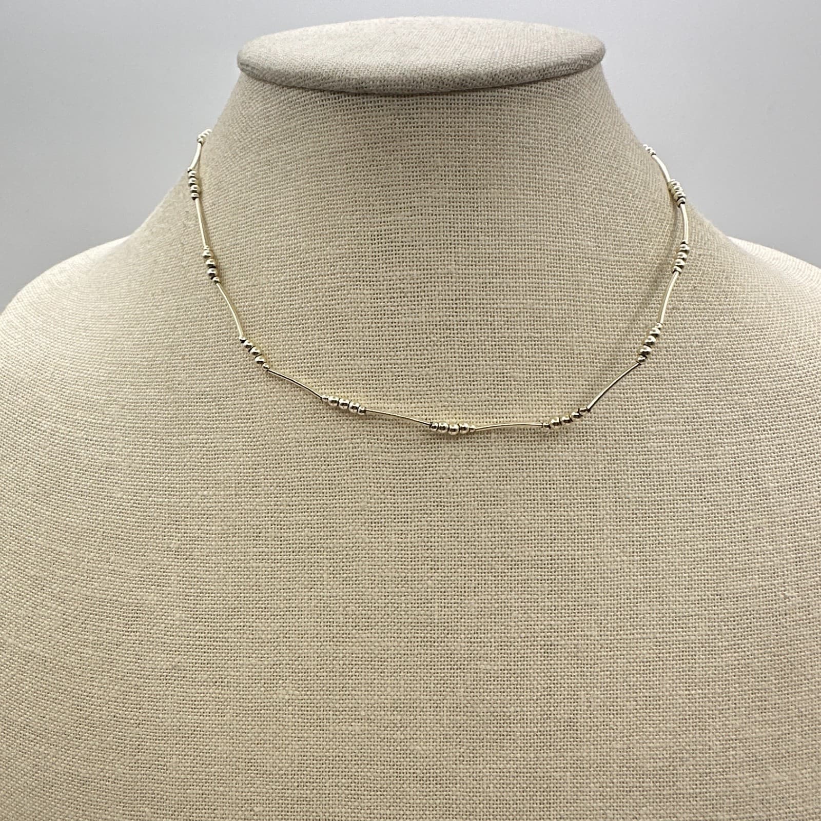 Vintage Y2K Silver Tone Beaded Bar Choker Necklace Retro Women's Classic Jewelry