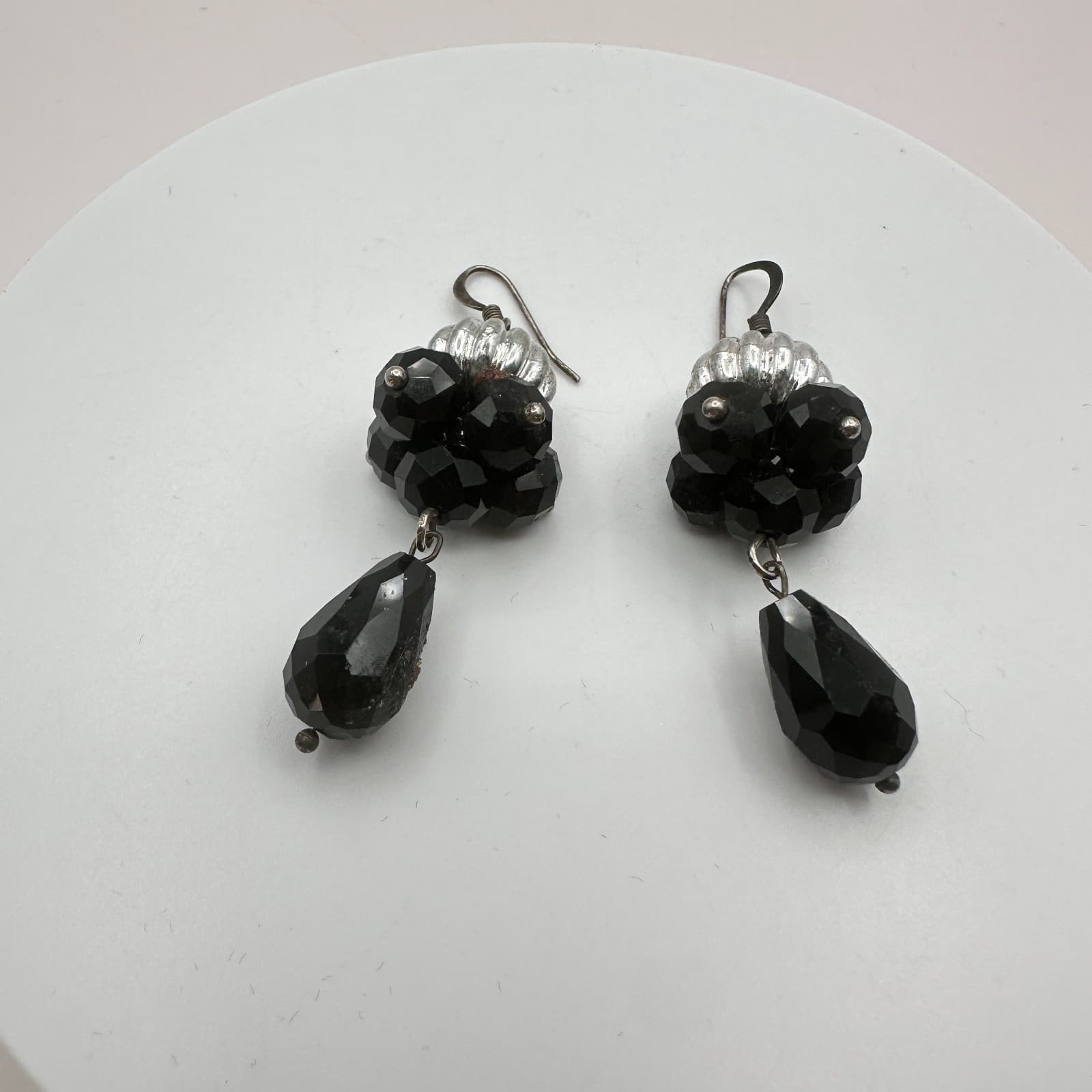 Vintage 90s Silver Tone Faceted Black Glass Bead Dangle Drop Earrings Jewelry