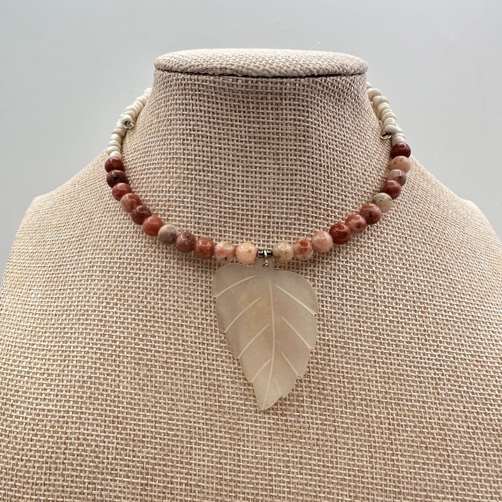 Vintage 80s Agate Leaf Pendant Beaded Necklace Jasper Sunstone Choker Jewelry