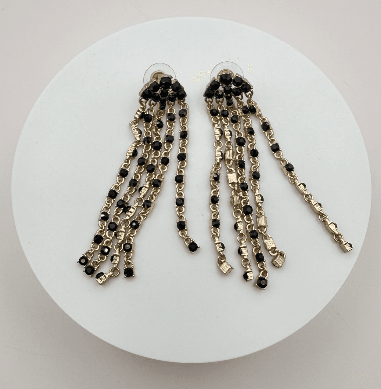 Vintage 90s Gold Tone Black Glass Dangle Fringe Drop Earrings Fashion Jewelry