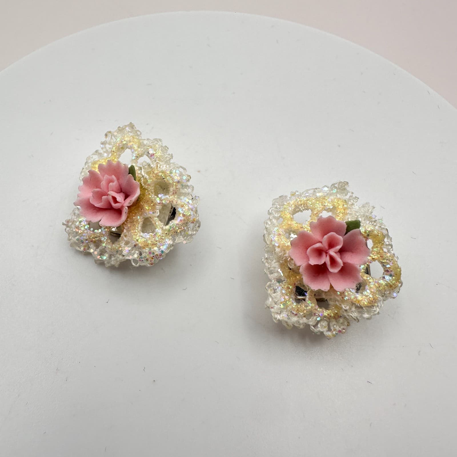Vintage 90s Porcelain Flower Glass Earrings Romantic Classic Fashion Jewelry