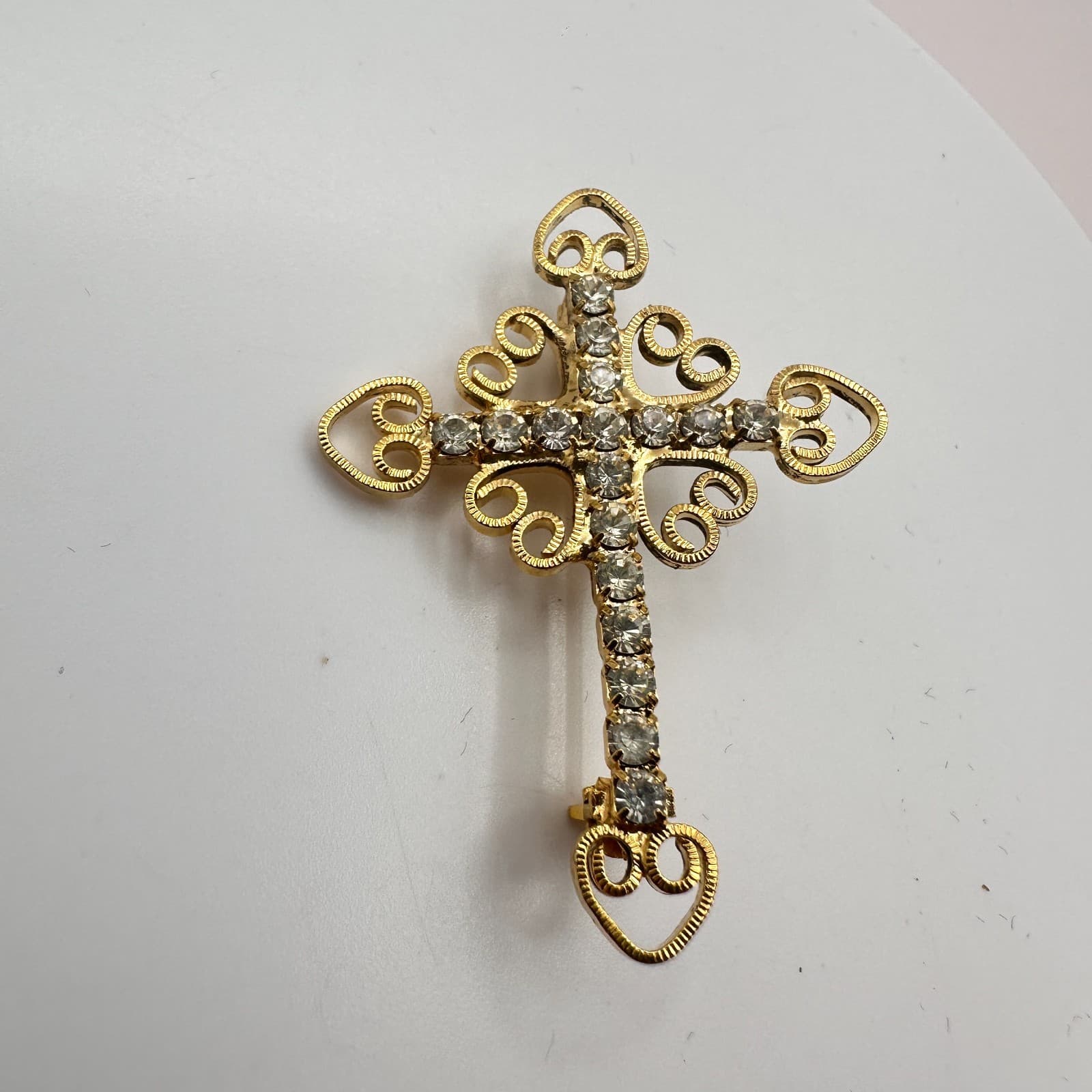 Vintage 90s Gold Tone Clear Glass Cross Brooch Pin Religious Fashion Jewelry