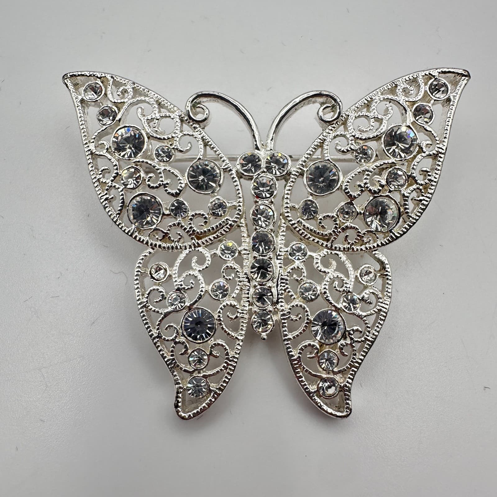 Vintage 90s SilverTone Filigree Butterfly Brooch Pin Clear Glass Fashion Jewelry