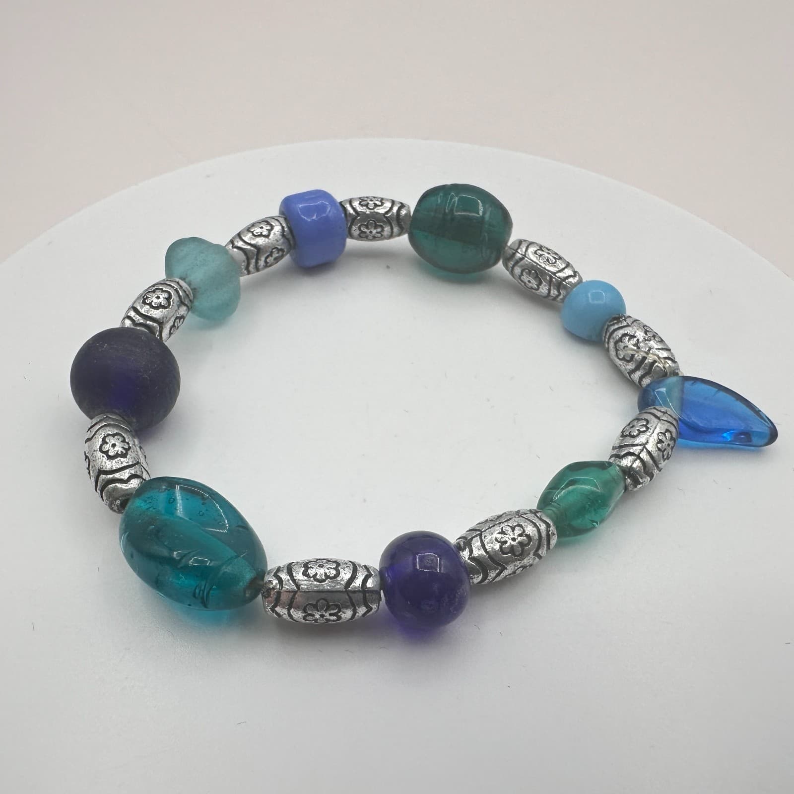 Vintage Y2K Silver Tone Stretch Beaded Bracelet Boho Women's Classic Jewelry