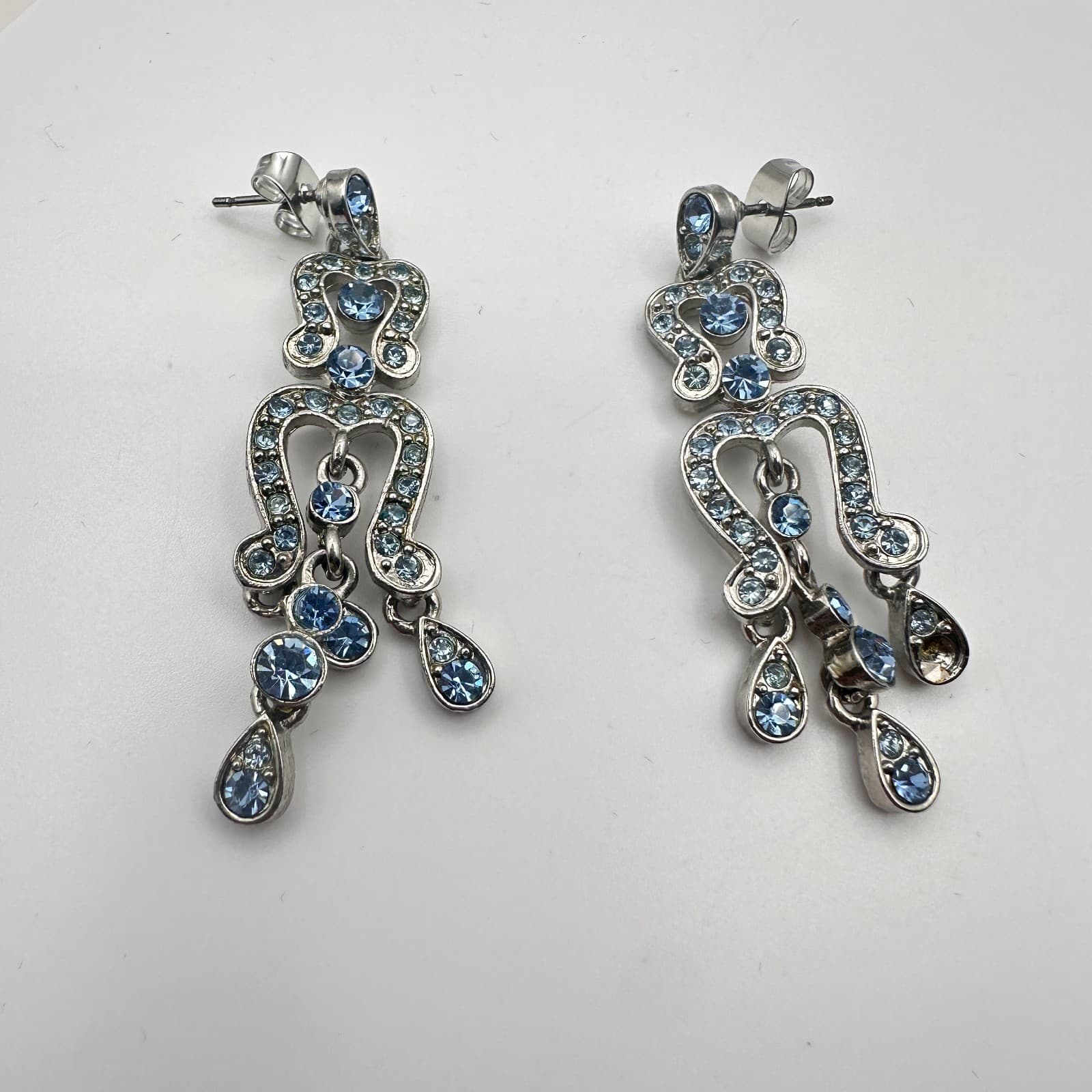 Vintage 80s Blue Topaz Rhinestone Earrings Silver Tone Dangle Retro Jewelry