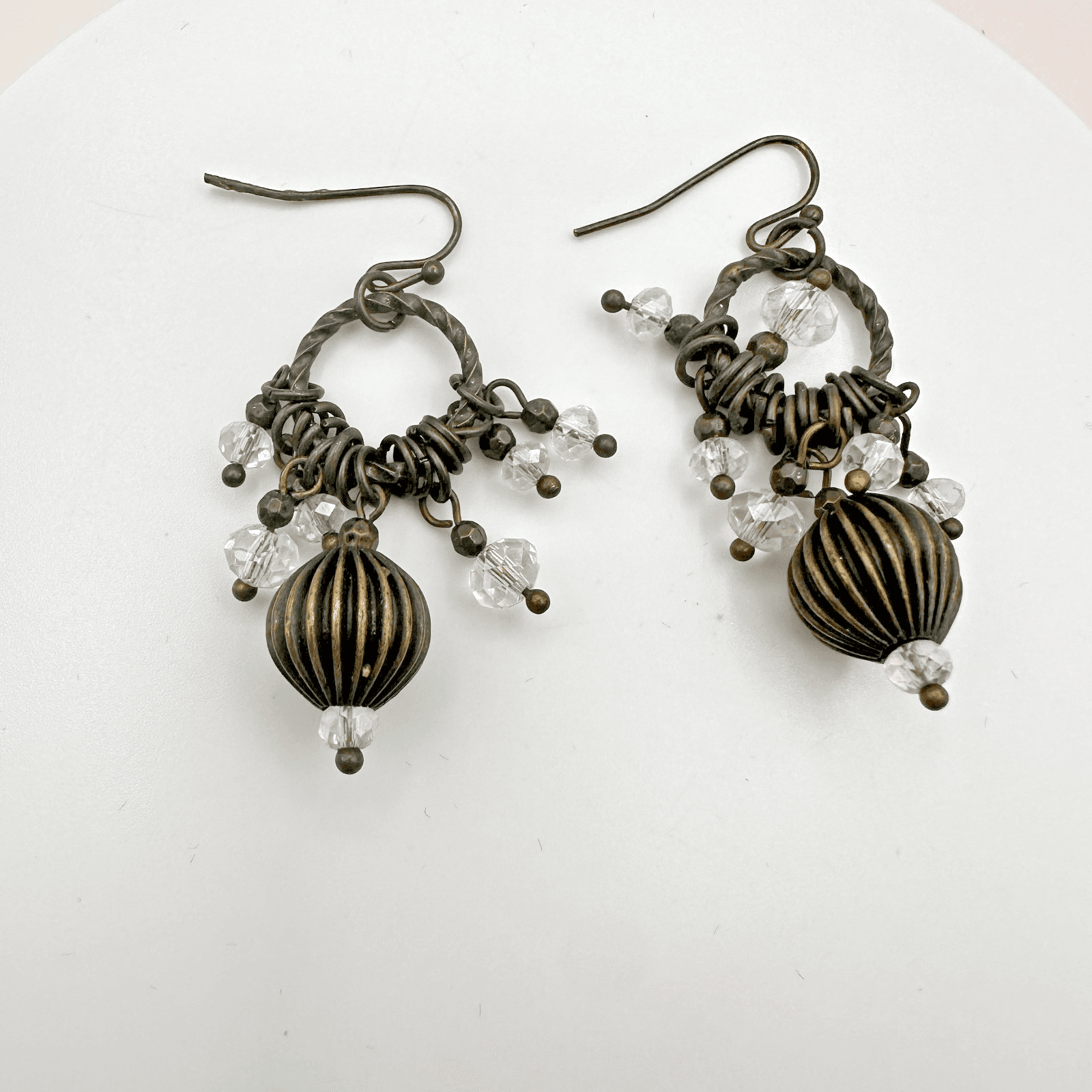 Vintage 90s Bronze Tone Glass Beaded Dangle Earrings Women's Classic Jewelry