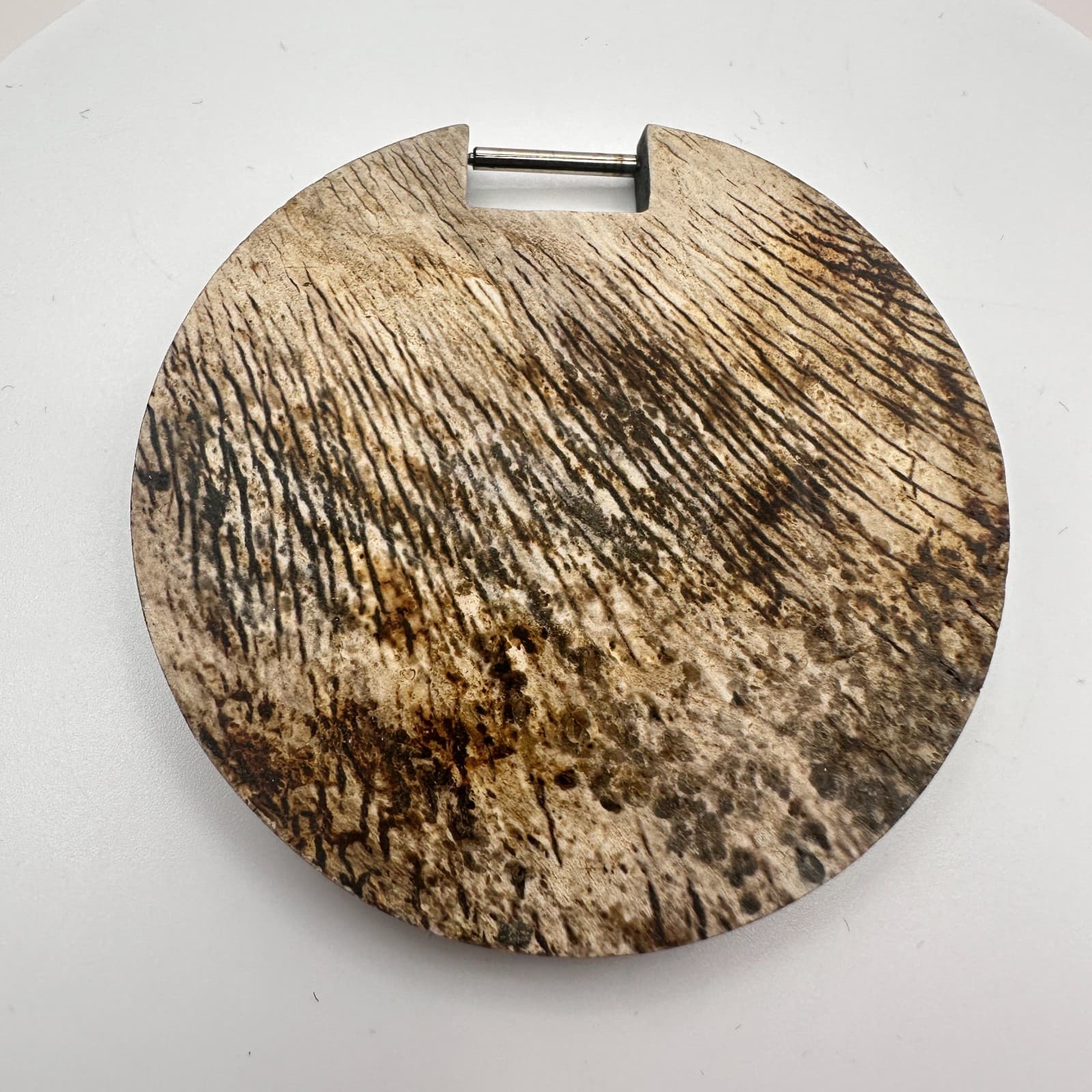 Vintage 90s Natural Petrified Wood Disc Pendant Organic Classic Fashion Jewelry