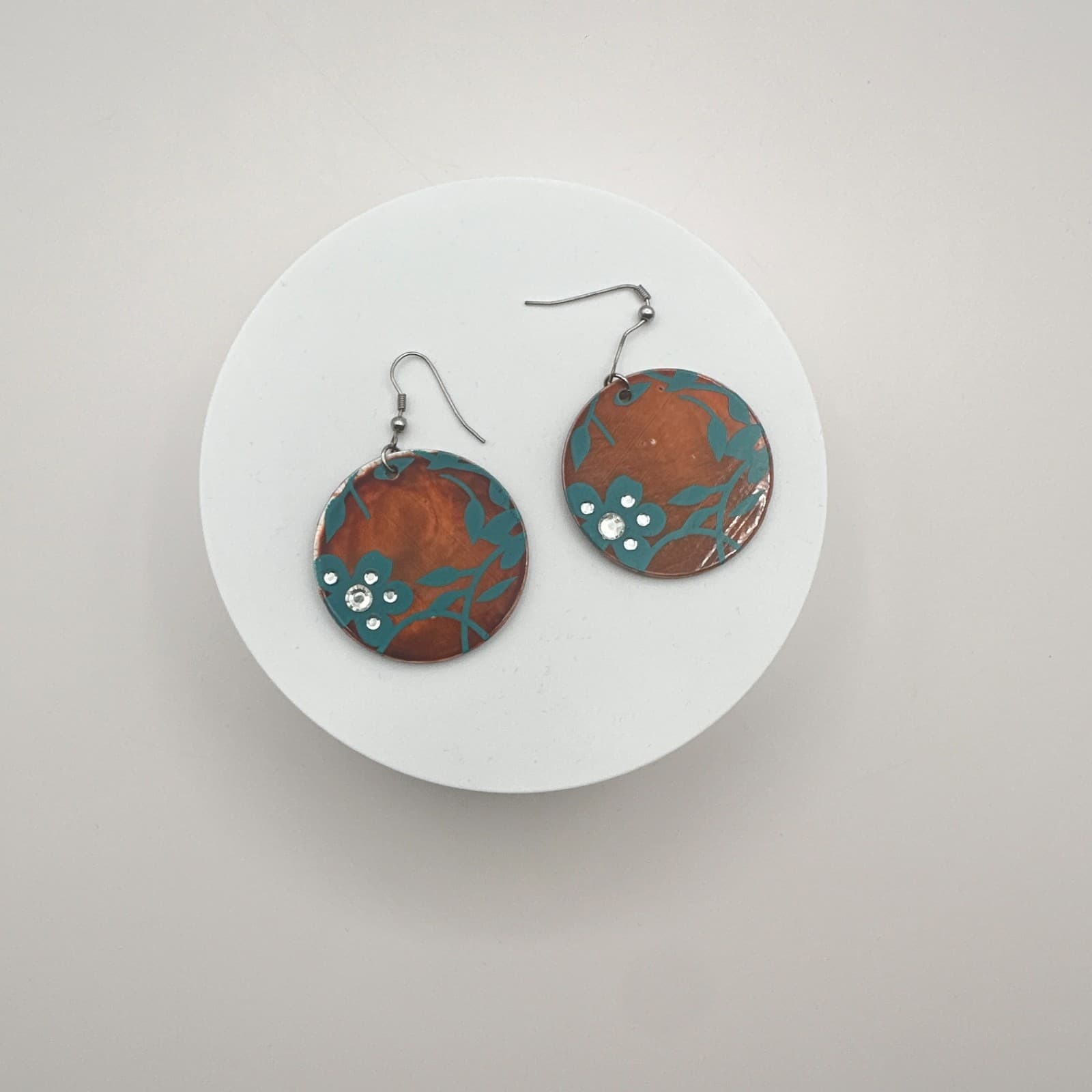 VTG 90s Silver Tone Teal Floral Round Dangle Earrings Women's Fashion Jewelry