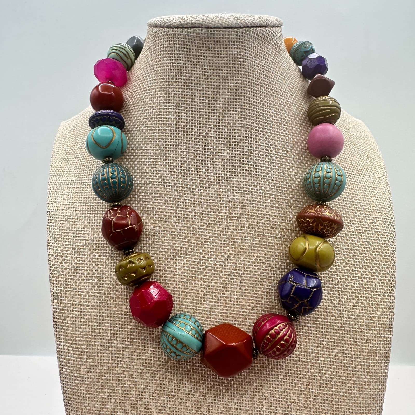 Vintage 80s Eclectic Chunky Resin Bead Necklace Bronze Lobster Clasp Jewelry