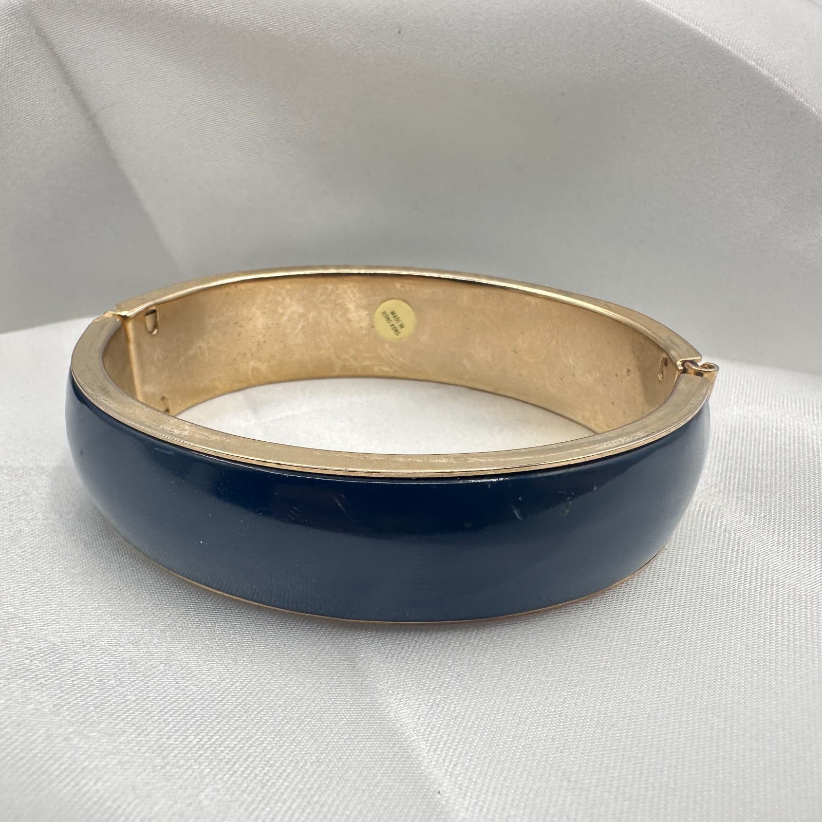 Vintage Y2K Navy Enamel Hinge Clasp Wide Bangle Bracelet Gold Tone Jewelry