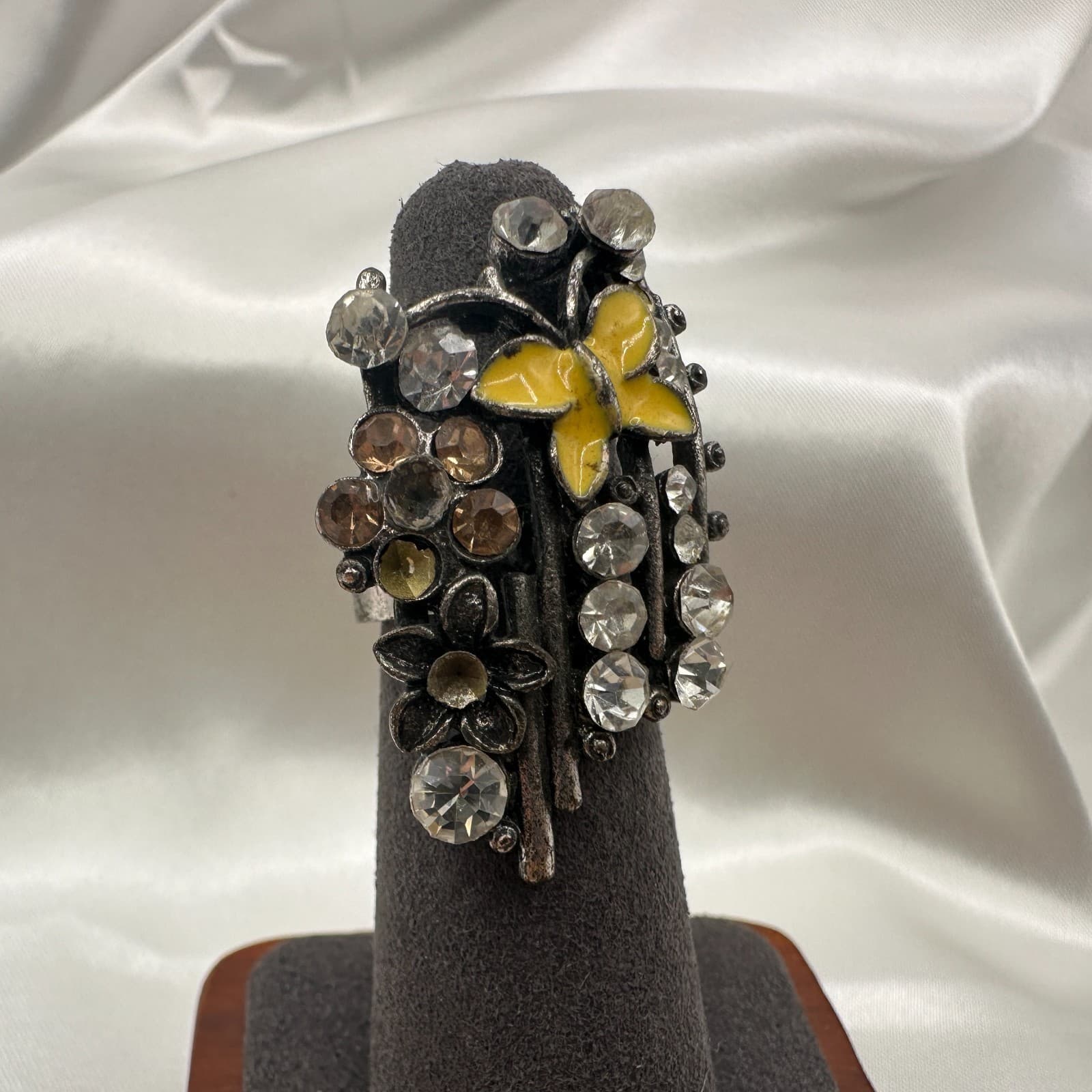 Vintage Y2K Silver Tone Yellow Enamel Butterfly Floral Statement Ring Rhinestone