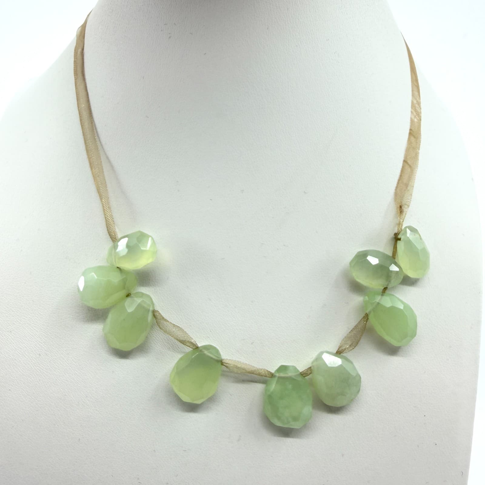 Vintage Green Stone Ribbon Necklace Faceted Jade Color Bead Strand Statement 90s
