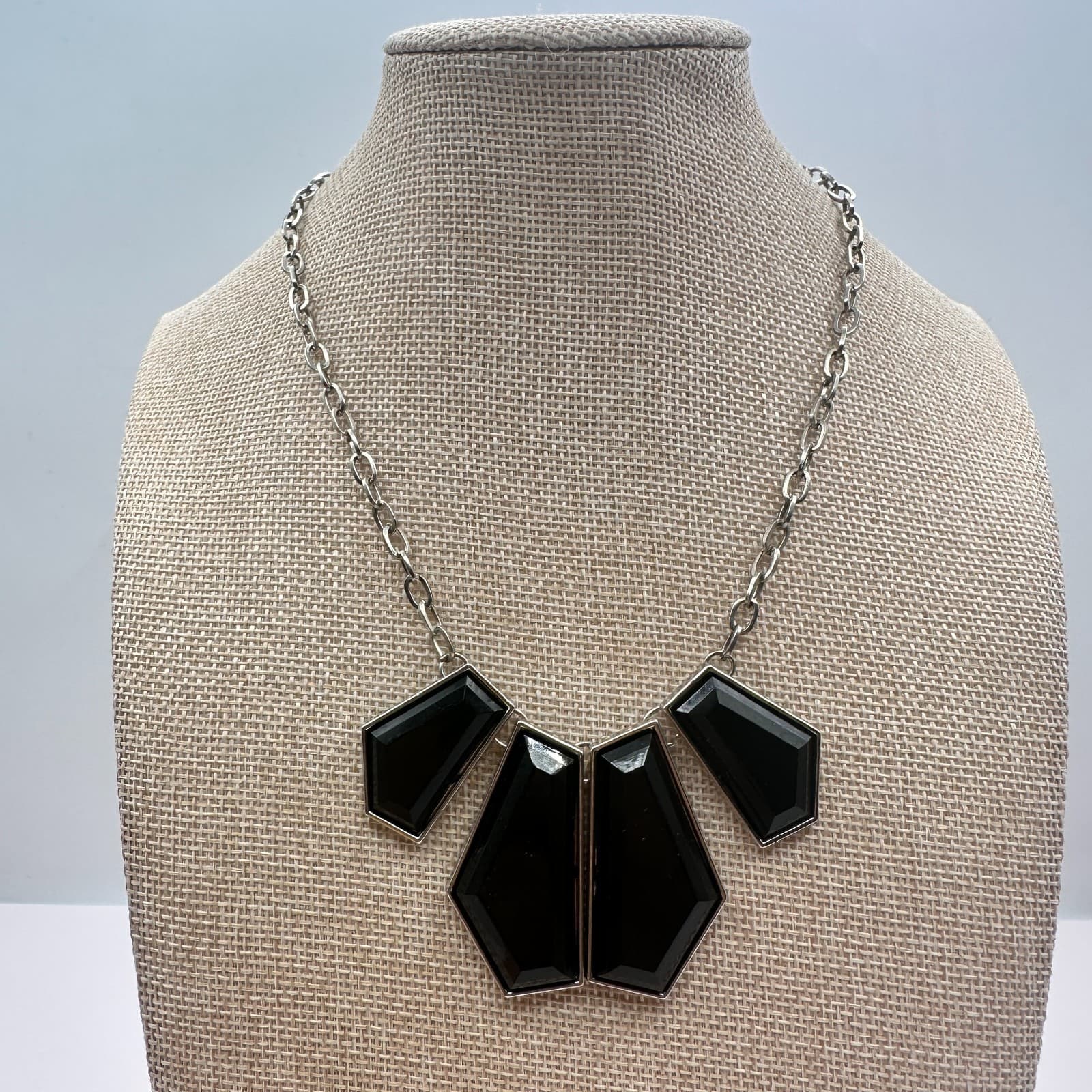 Vintage Y2K Silver Tone Chain Statement Necklace Black Geometric Stones Jewelry