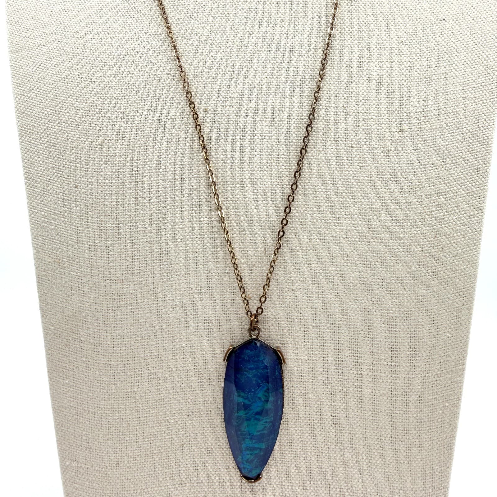 Vintage Bronze Tone Simulated Sodalite Blue Stone Pendant Necklace Boho Retro