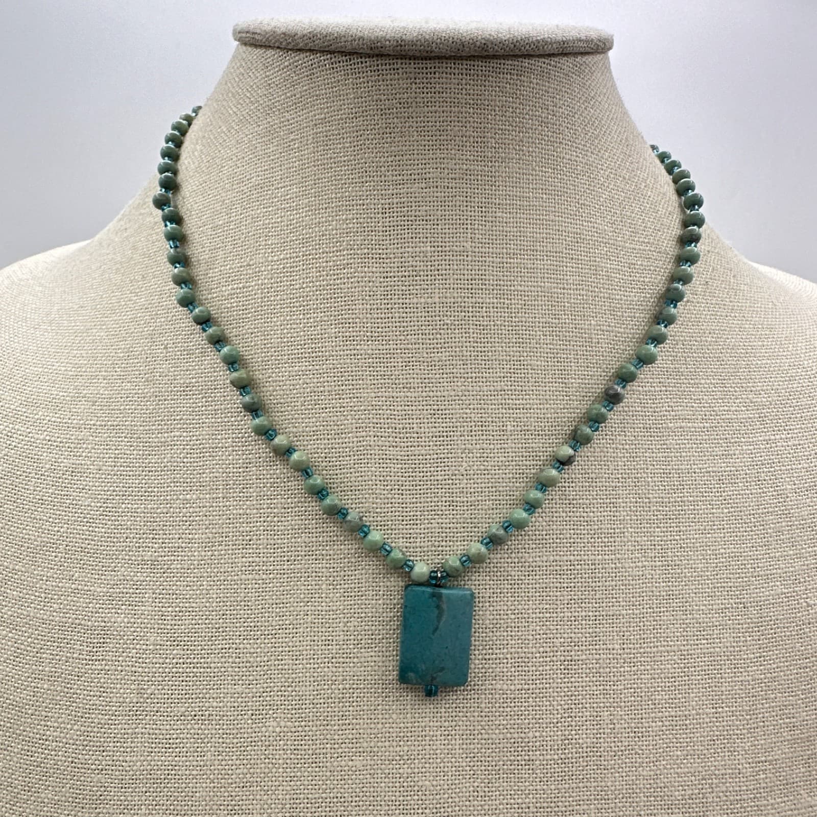 VTG Y2K Silver Tone Rectangle Turquoise Beaded Pendant Necklace Women's Jewelry