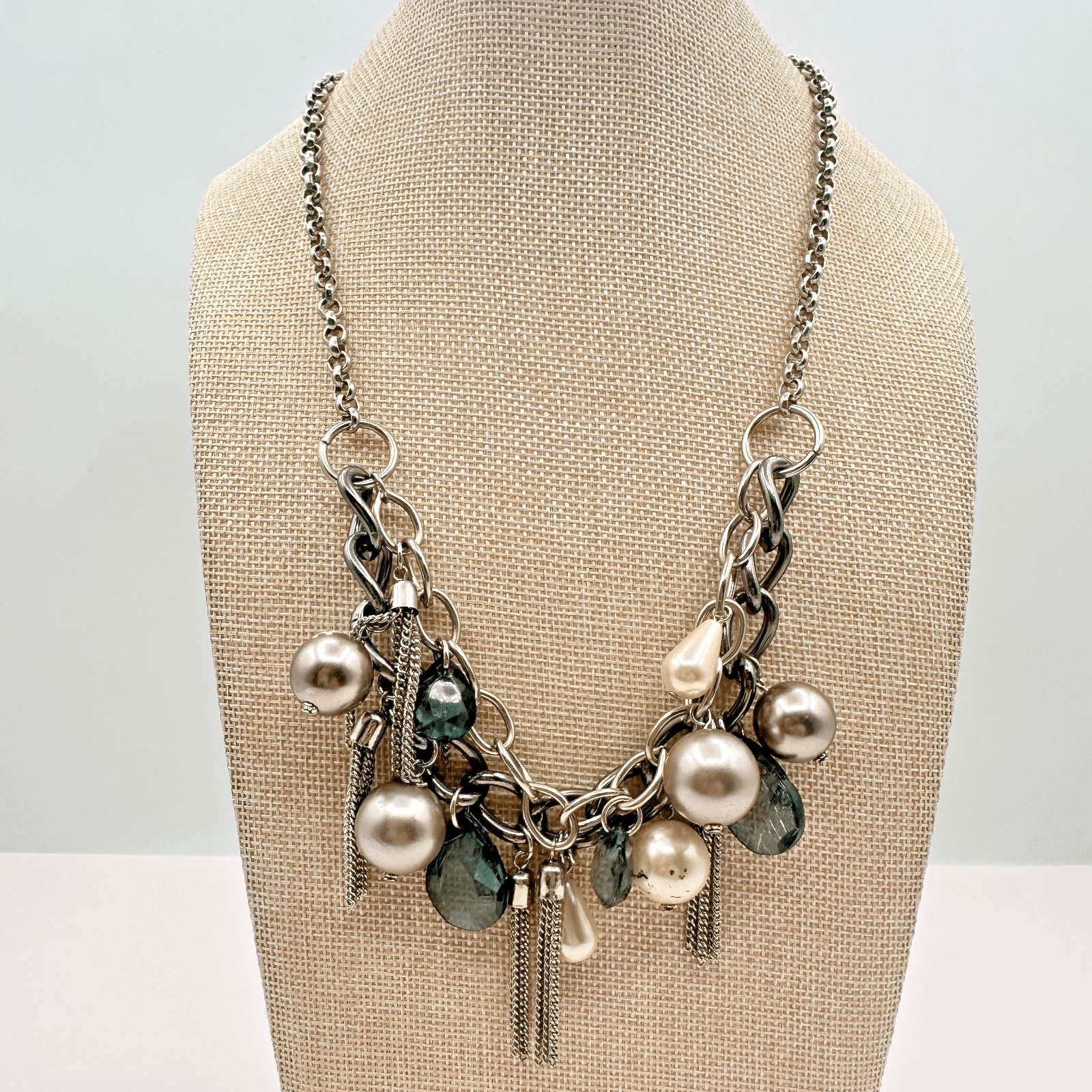 Vintage Y2K Cream Grey Faux Pearl Glass Bead Tassel Necklace Silver Tone Jewelry