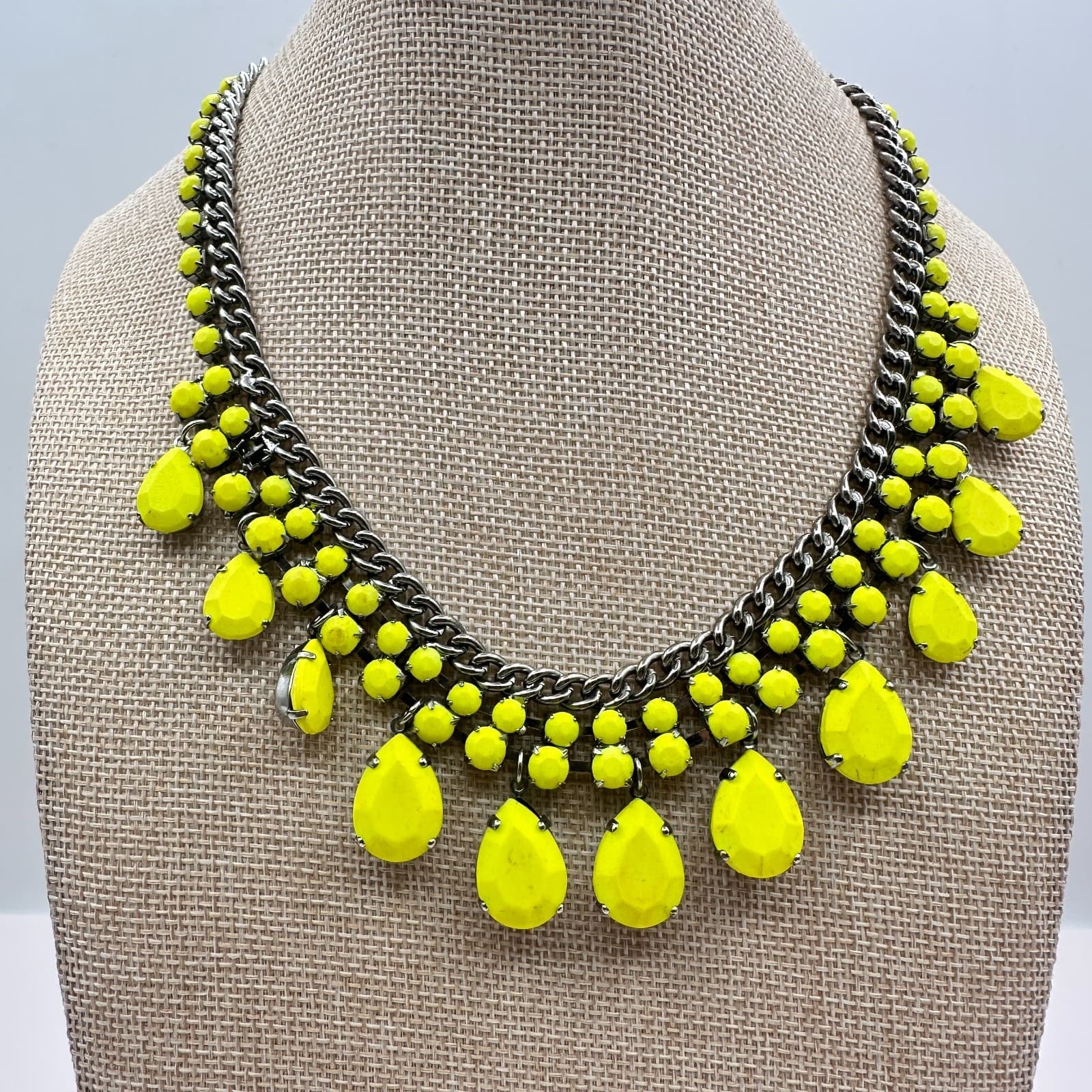 Vintage 90s Yellow Glass Bib Statement Silver Tone Necklace Fashion Jewelry