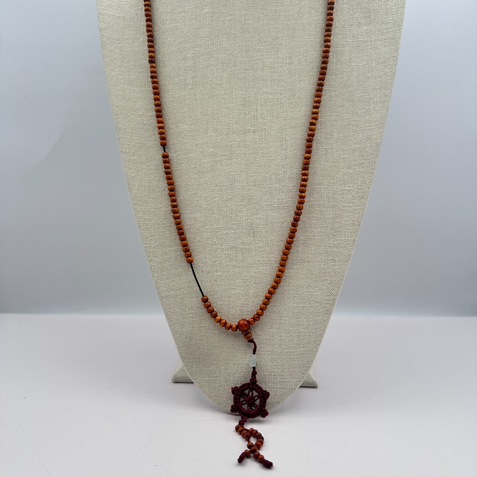 Vintage Y2K Wooden Beaded Dharma Wheel Pendant Necklace Boho Women's Jewelry