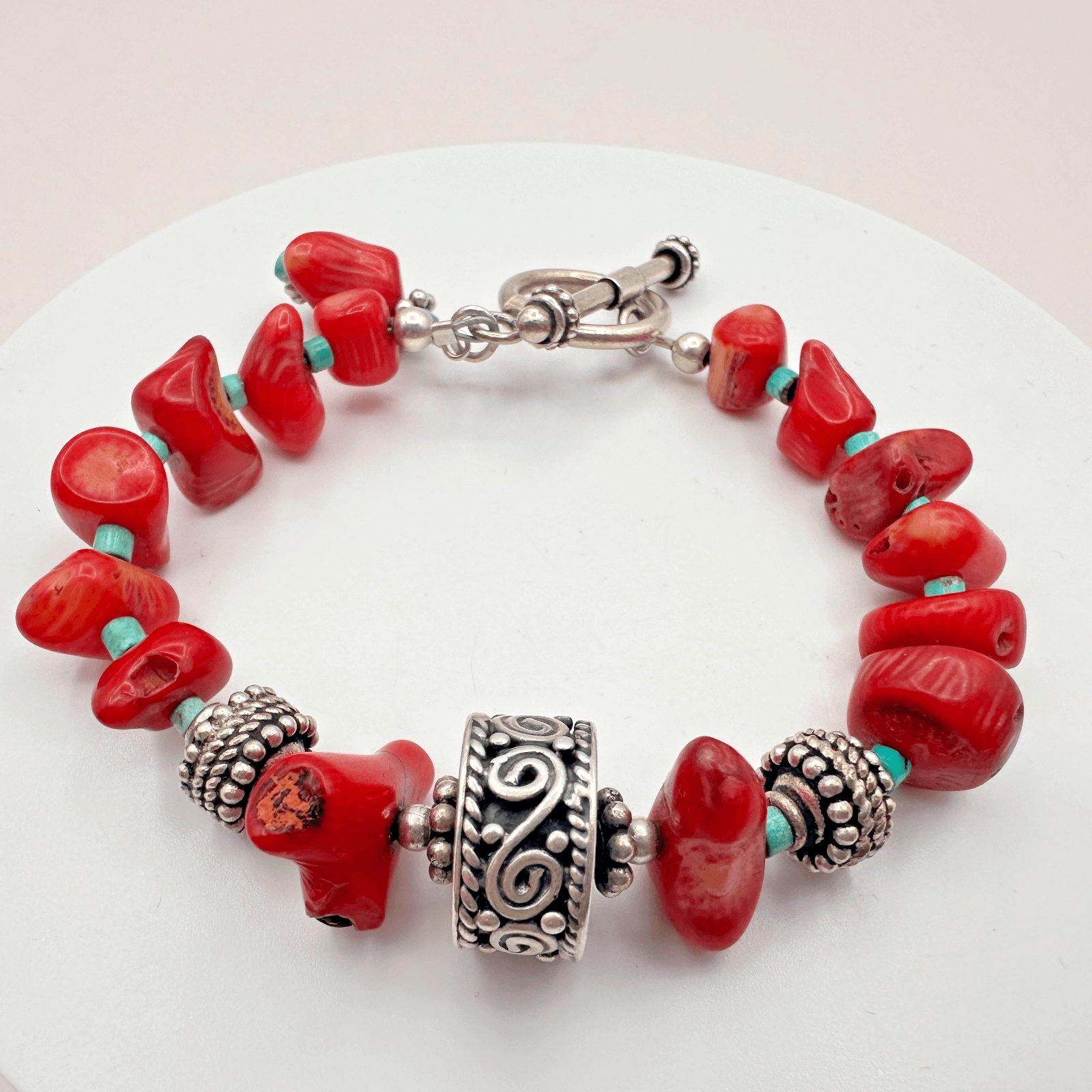 Vintage 90s Silver Tone Boho Red Beaded Bracelet Women's Classic Fashion Jewelry