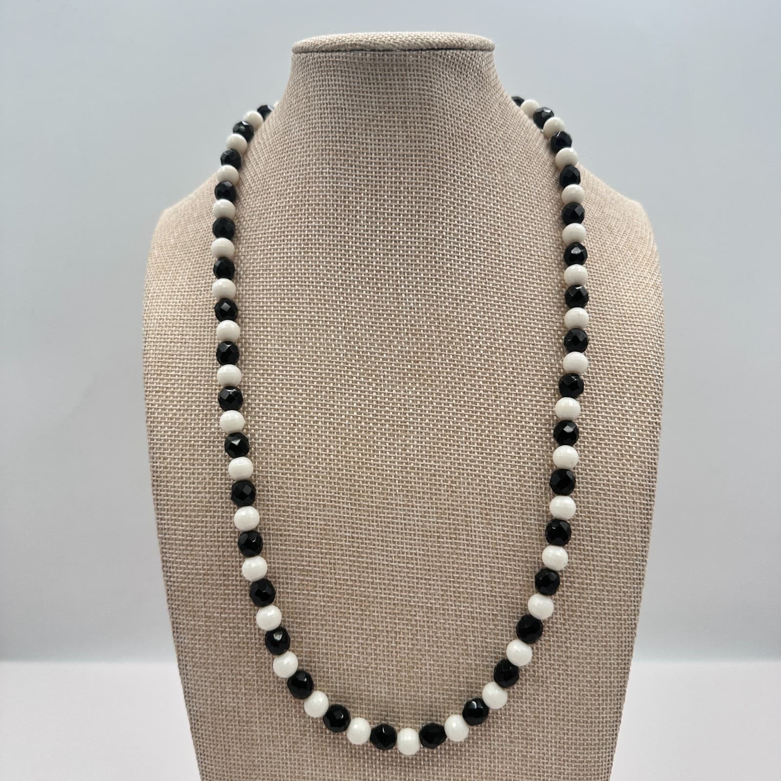 Vintage Y2K Round Beaded Necklace Retro Women's Classic Fashion Jewelry