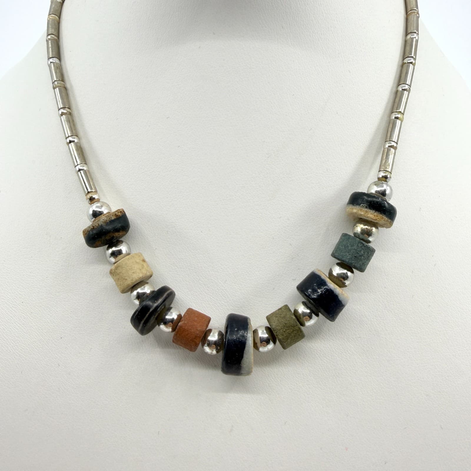 Vintage Southwestern Multi Stone Liquid Silver Tone Necklace Chunky Bead Boho