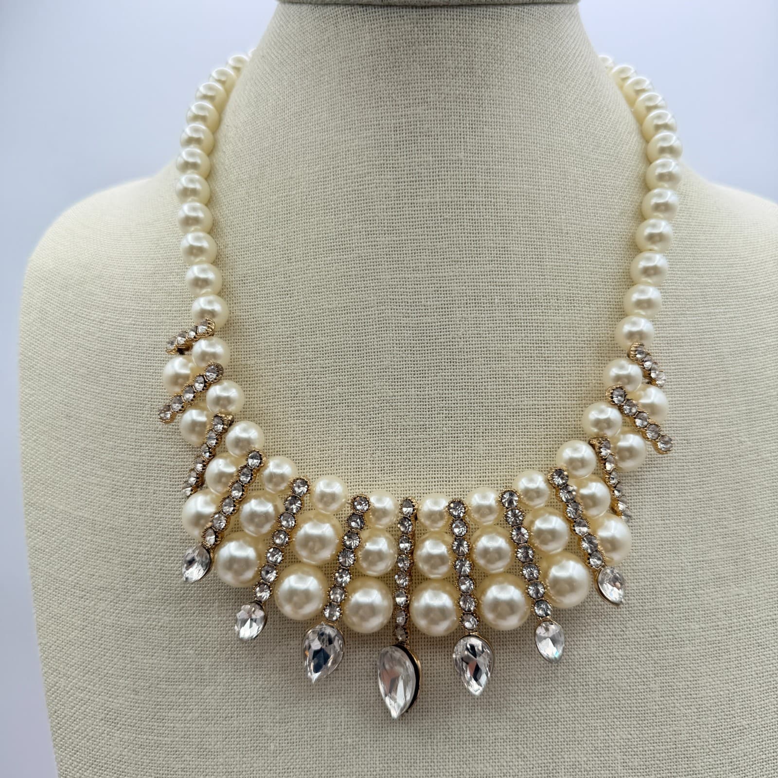 Vintage 90s Gold Tone Glass Faux Pearl Bib Necklace Women's Fashion Jewelry