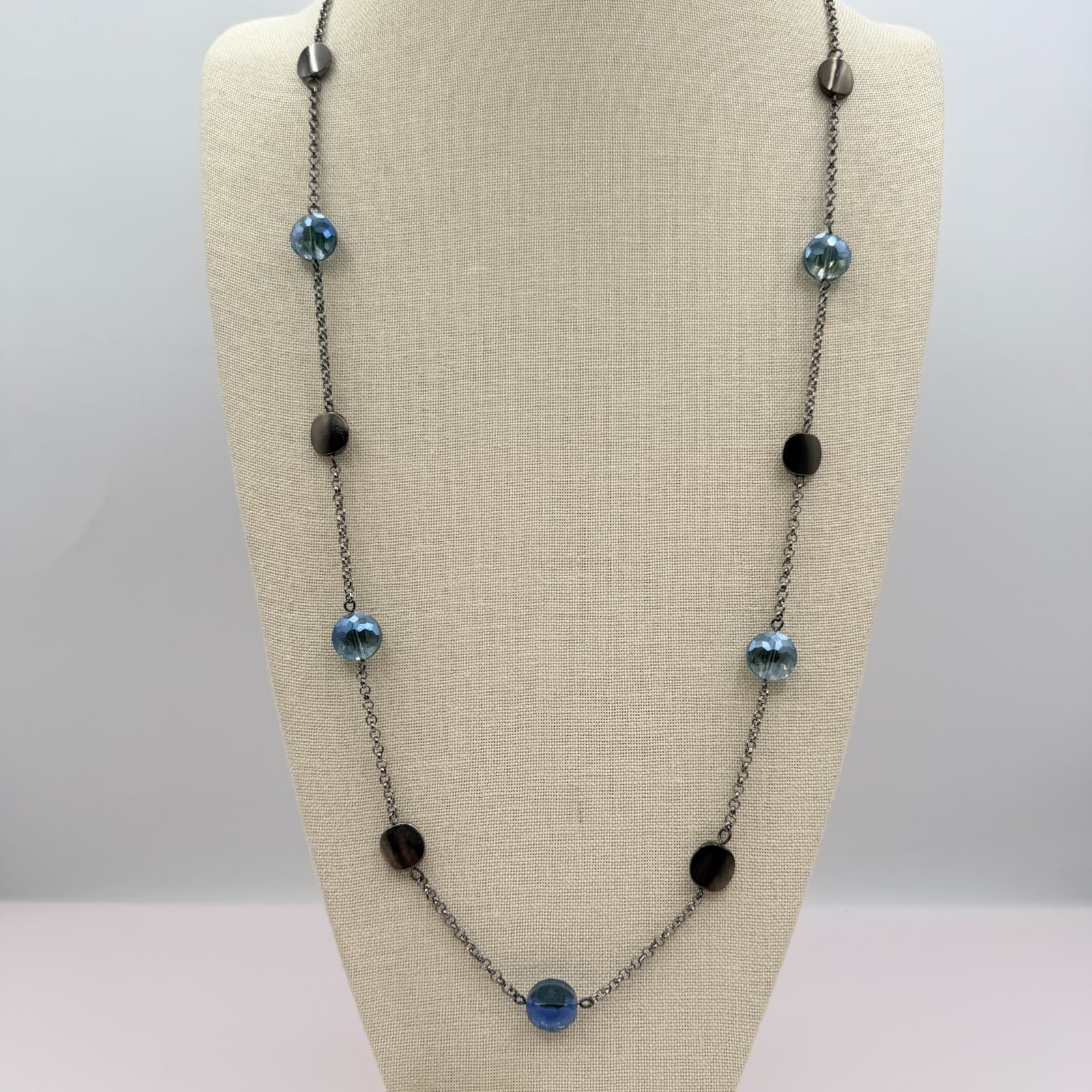 Vintage Y2K Silver Tone Beaded Station Chain Necklace Women's Classic Jewelry