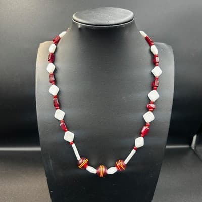 Vintage 21" Red & White Beaded Necklace Geometric Acrylic Beads Retro Jewelry
