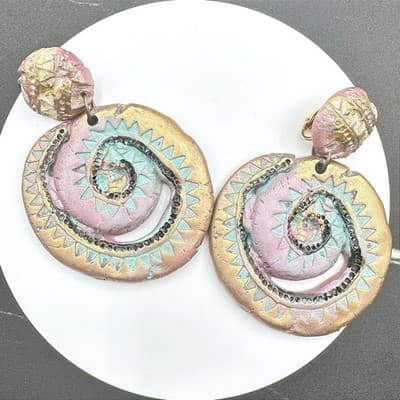 VTG Handmade Polymer Clay Dangle Clip Earrings Southwestern Tribal Spiral