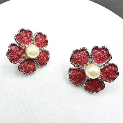 Vintage 90s Silver Tone Red Glitter Flower Stud Earrings Faux Pearl Center Post