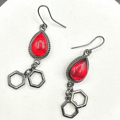 Vintage Handmade Women's Silver Tone Red Foil Back Glass Fashion Dangle Earrings