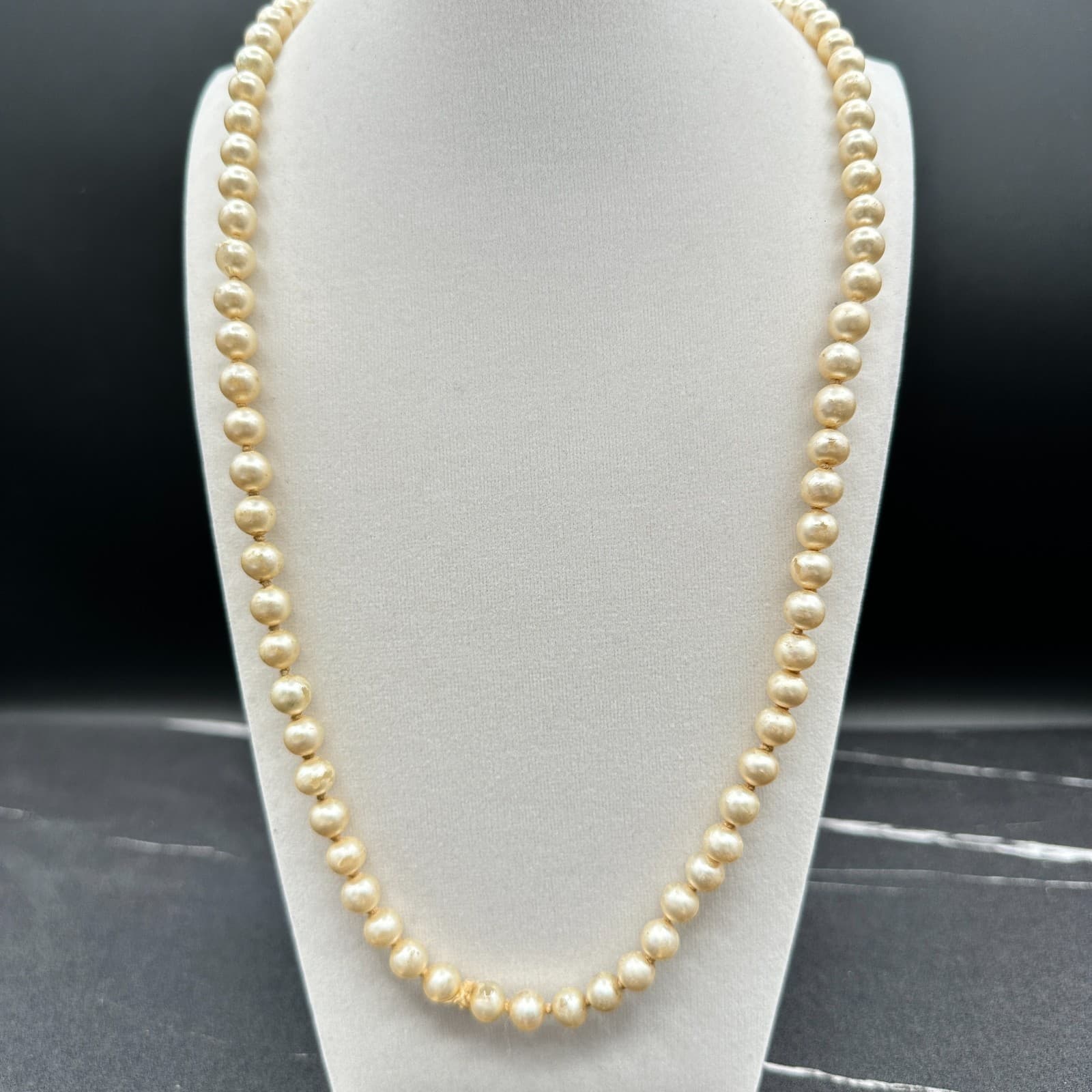 Vintage Faux Pearl Choker Necklace Single Strand Knotted Graduated Cream Classic