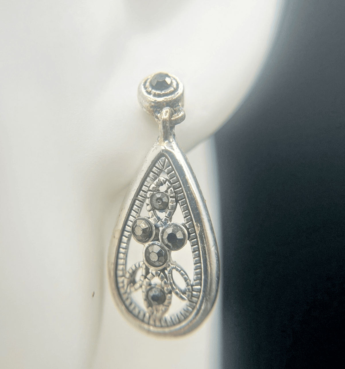 Vintage Teardrop Dangle Earrings Silver Tone Black Rhinestone Women's Jewellery
