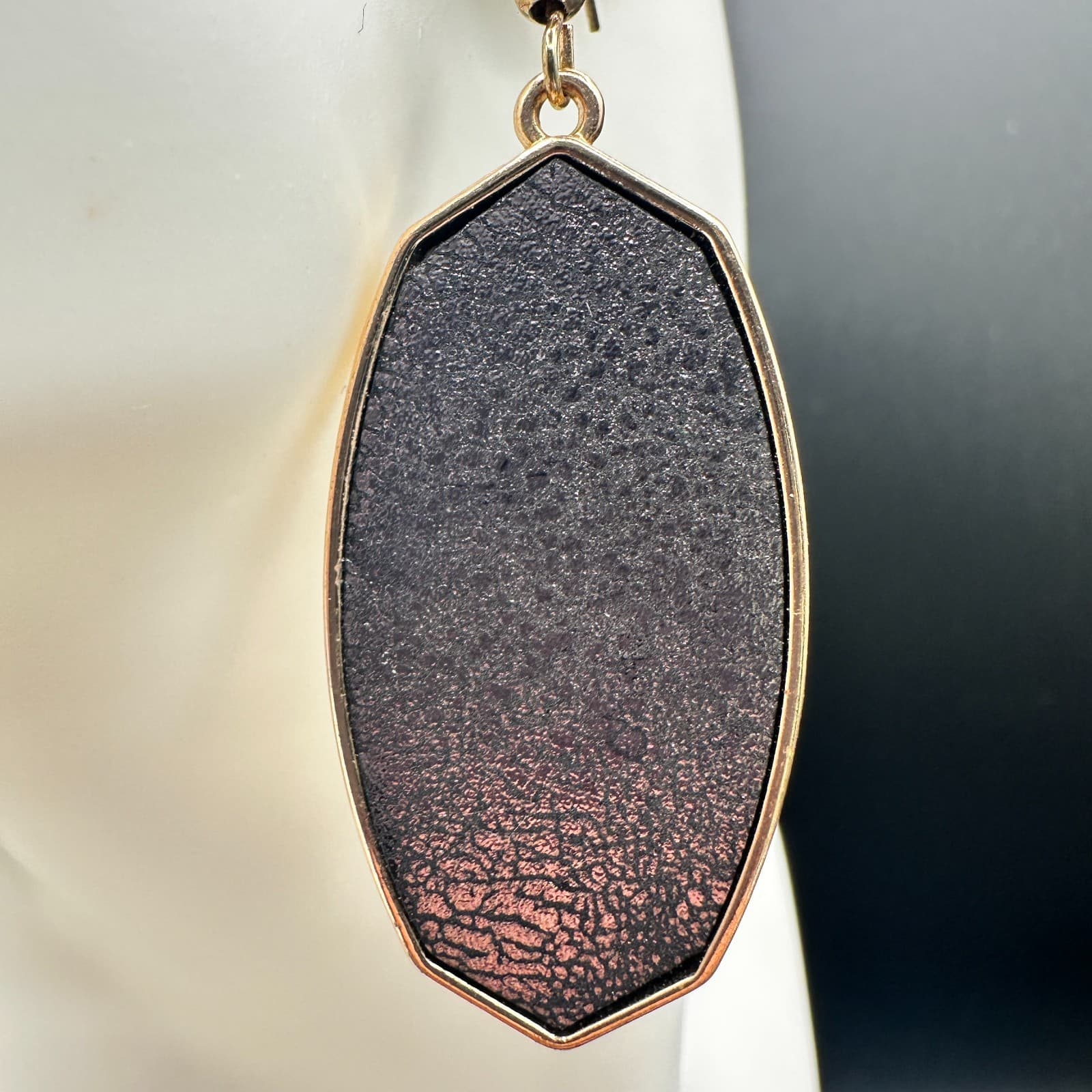 Gold Tone Textured Black Oval Drop Earrings Lightweight Dangle Fashion Jewelry