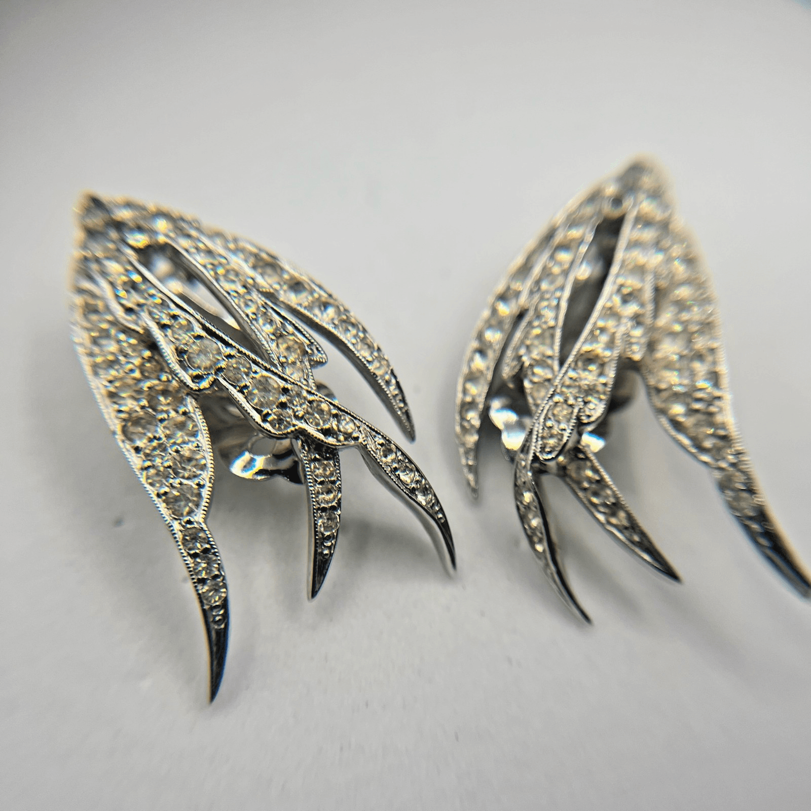Vintage Wing Claw Clip Earrings Silver Tone Clear Rhinestone Women's Jewellery