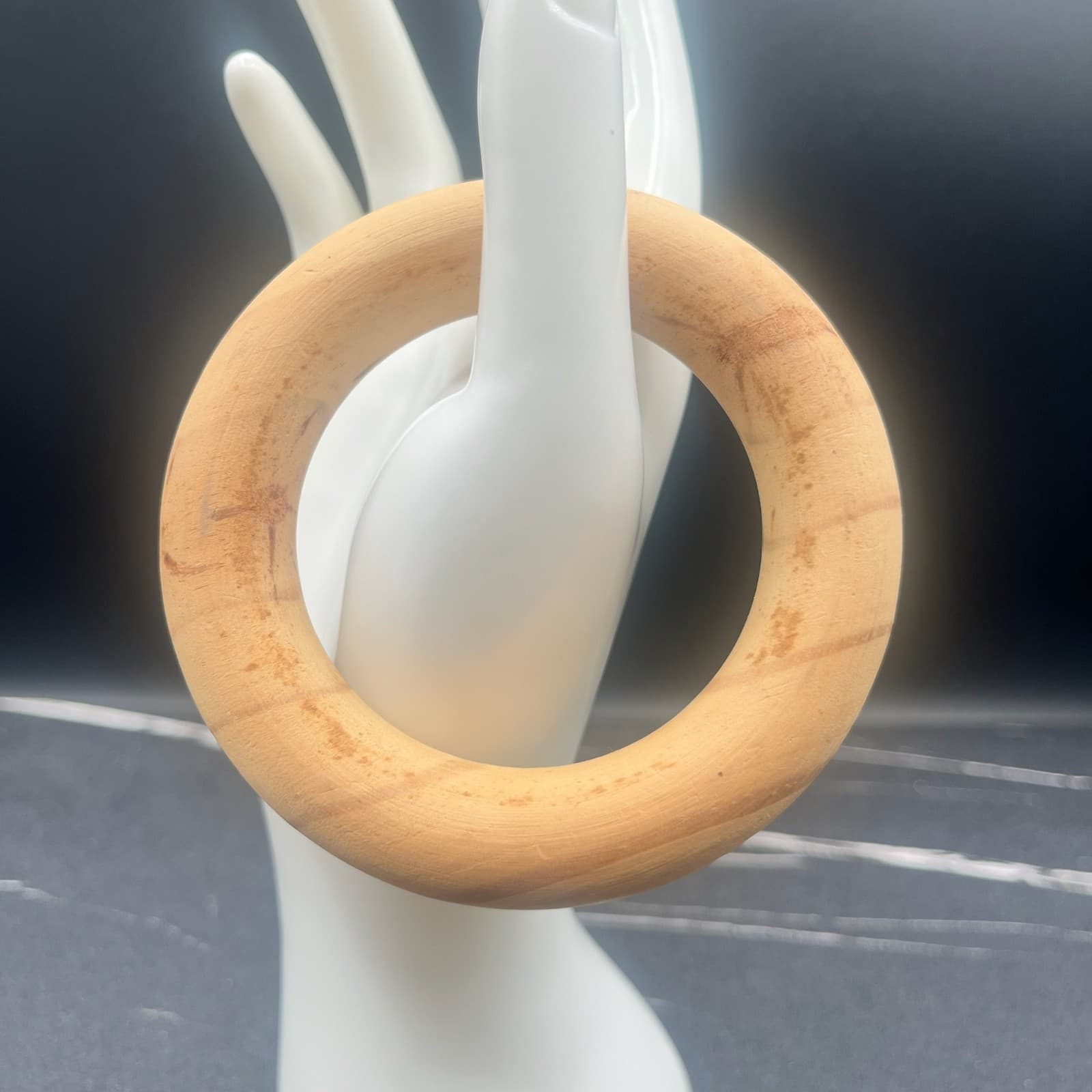 Vintage 70s Boho Hippie Lucite Bangle Bracelet Slip-on Beech Chunky Jewelry