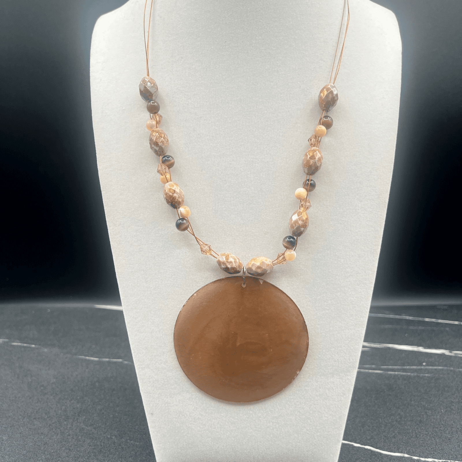 Vintage Y2K Shell Disc Pendant Necklace Beaded Chunky Boho Statement Jewelry