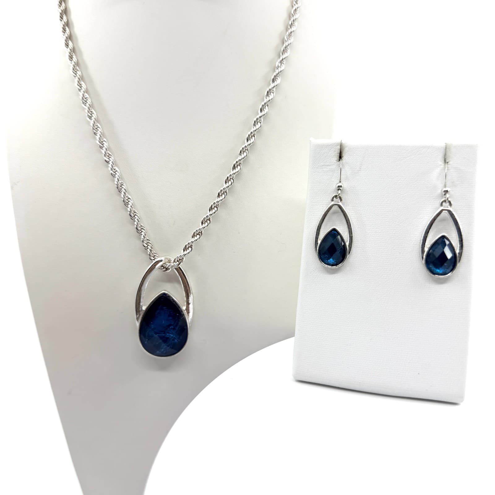 Vintage Silver Tone Deep Blue Teardrop Pendant Necklace Earrings Set Rope Chain