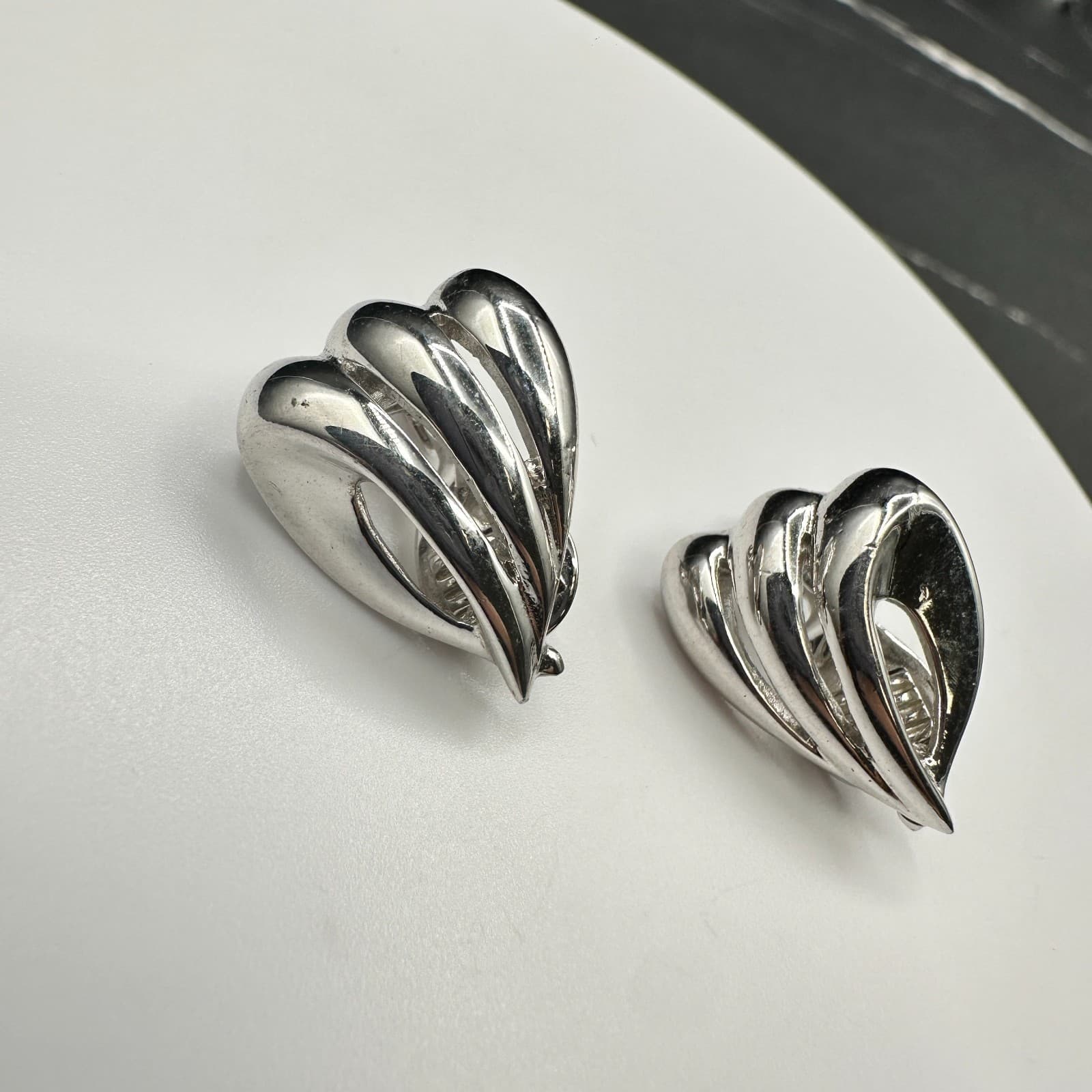 Vintage Monet Sculpture Clip Earrings Silver Tone Plated Dome Heart Modernist