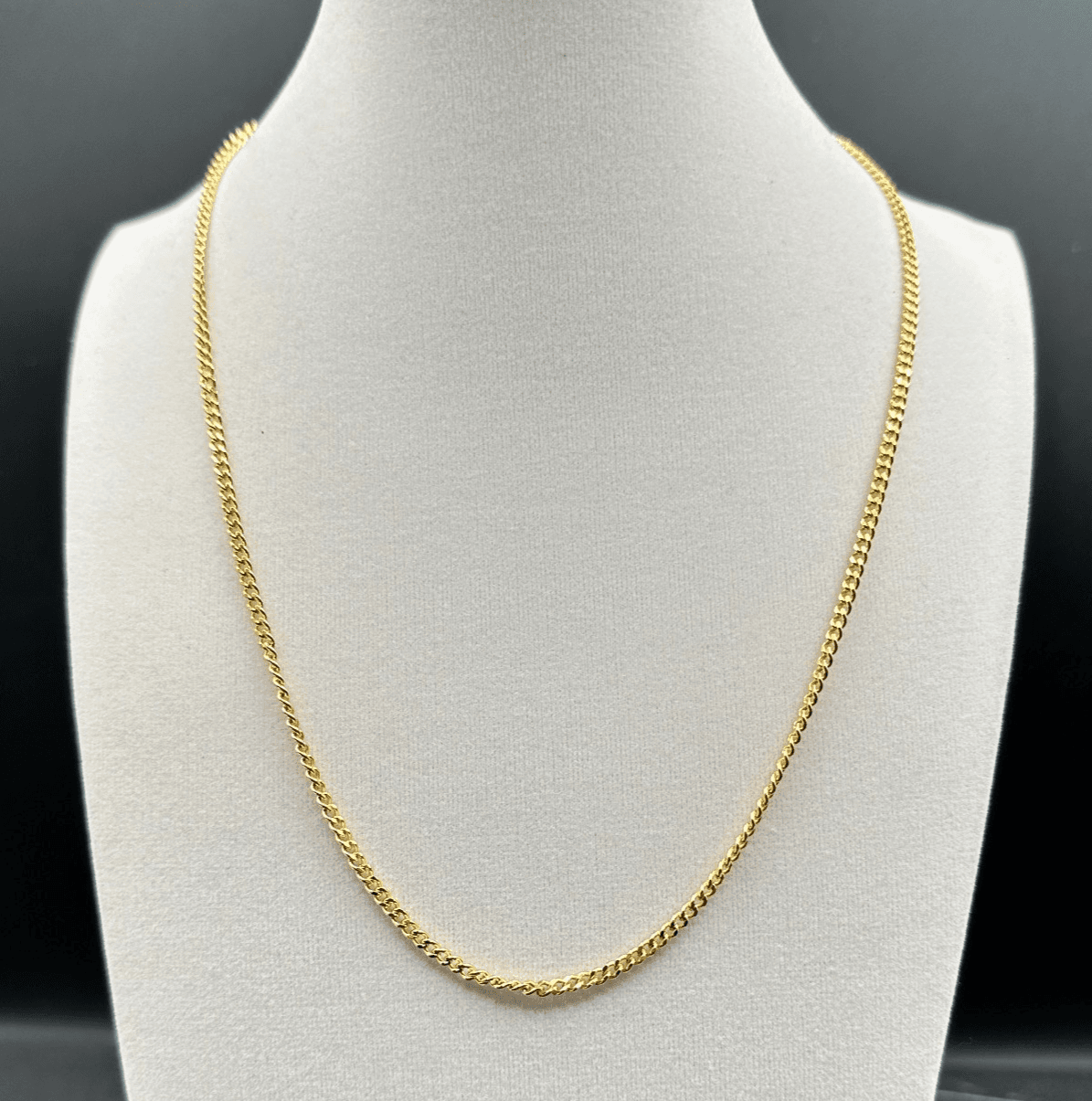EVRY Gold Tone Flat Curb Link Chain Necklace Heart Tag 18 Inch Y2K