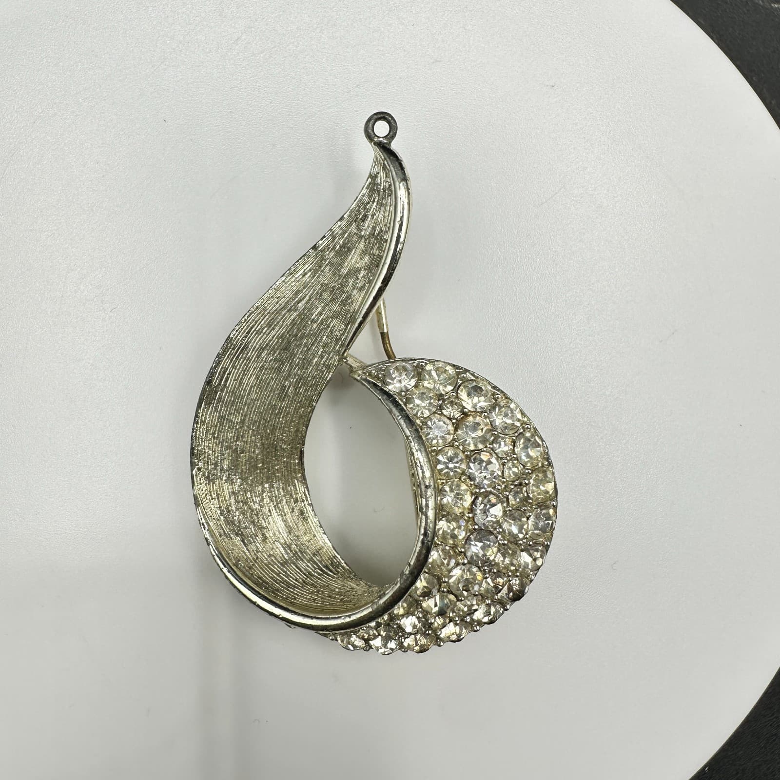 Vintage Lisner Abstract Brooch Pendant Silver Tone Pave Rhinestone Pin 2"