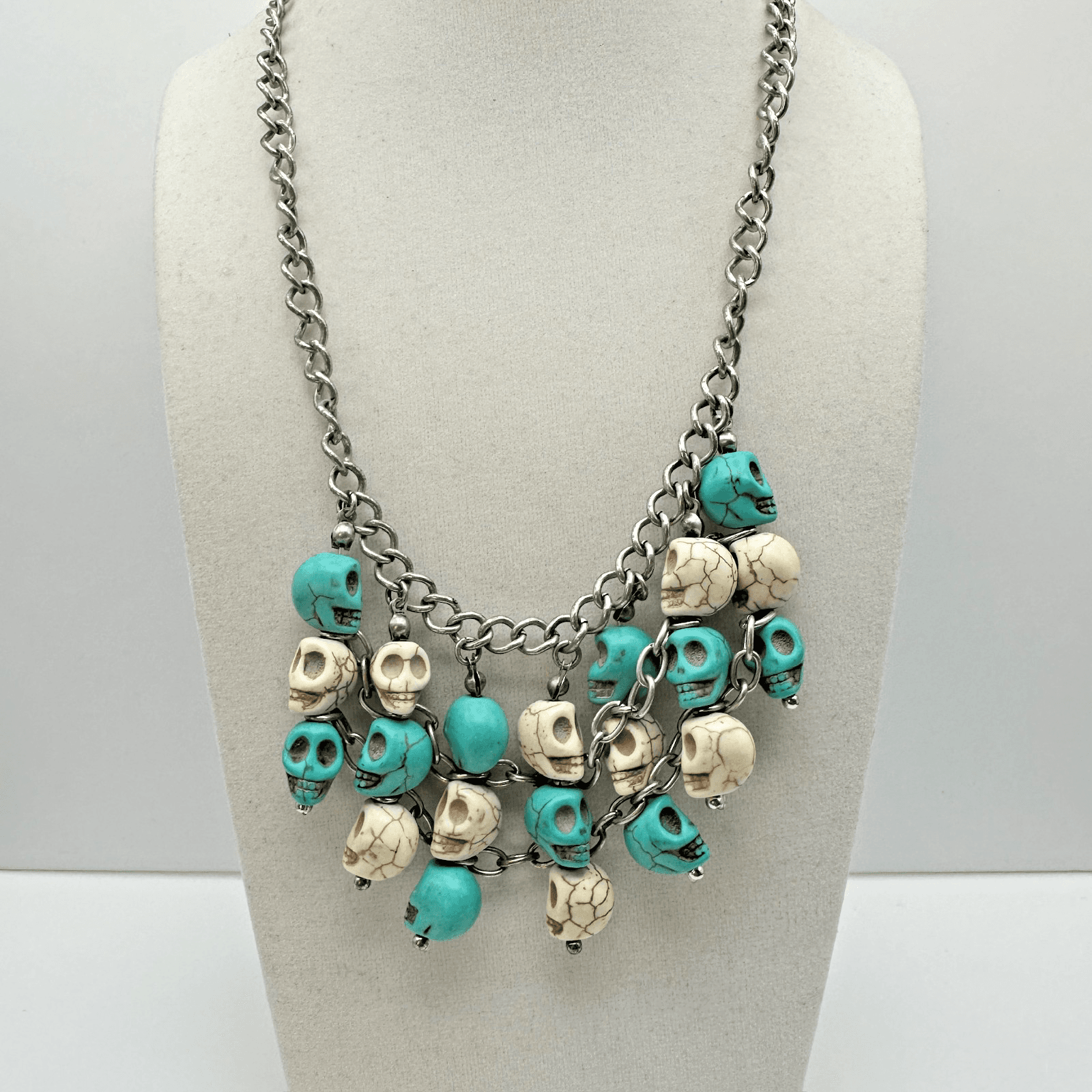 Vintage Skull Cluster Necklace Blue & Cream Bone Beaded Chunky Silver Tone Chain