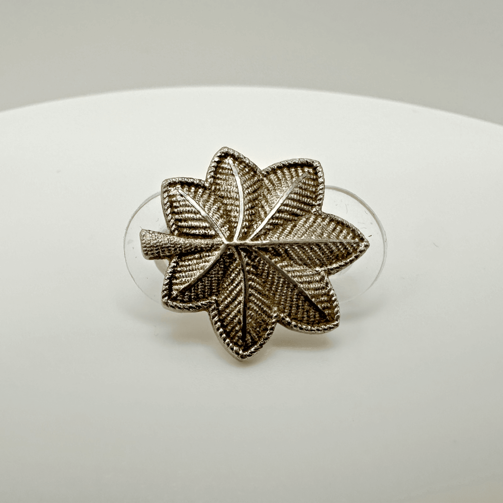 Vintage 80s /90s Leaf Floral Pin Badge Silver Tone Textured Brooch Style Jewelry