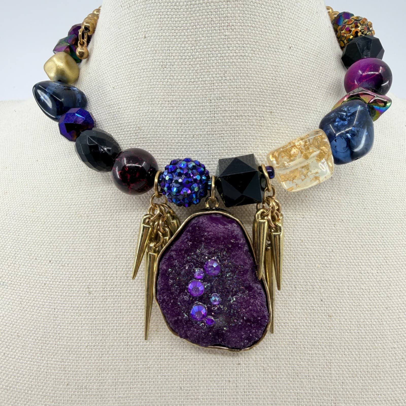 Vintage Chunky Purple FAUX Druzy Geode Pendant Necklace Gold Tone Spikes Bold