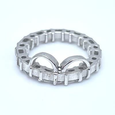 Classic Silver-Tone Engraved Cut-Out Metal Bow Motif Eternity-Style Band Ring
