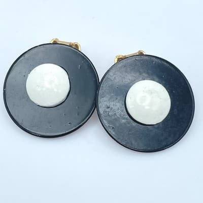 Vintage Gold-Tone Pop Art Monochrome Enamel Button Button Stud Clip-On Earrings