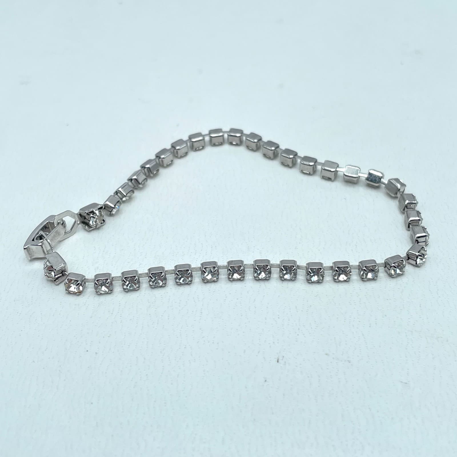 Vintage 1960s Silver-Tone Prong Rhinestone Embellished Tennis Box Clasp Bracelet
